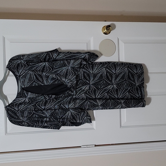 Black and Silver-Glitter Kimono-Sleeve Cocktail Dress,  sz 8 - Picture 3 of 4